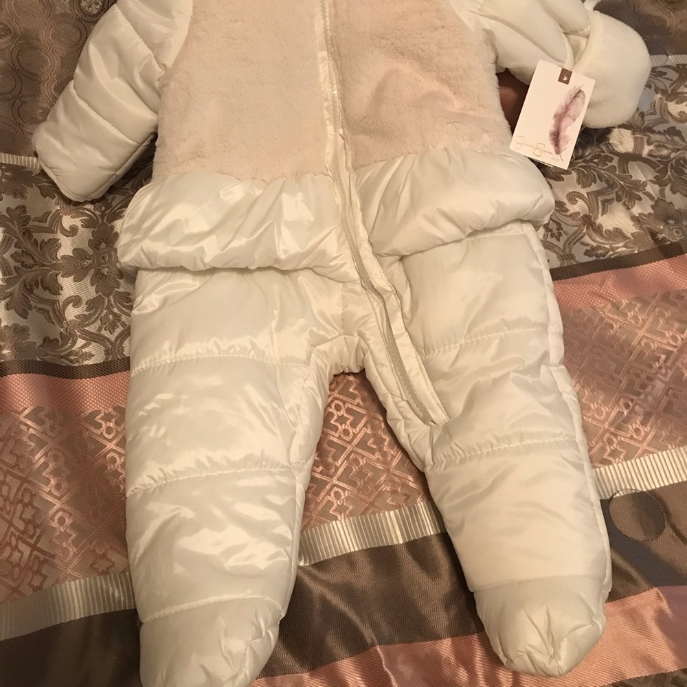 Jessica Simpson Snow Suit ❄️